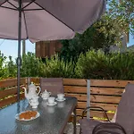 Villa Hidden Sea Crest By 