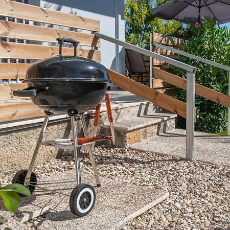 Villa Hidden Sea Crest By 