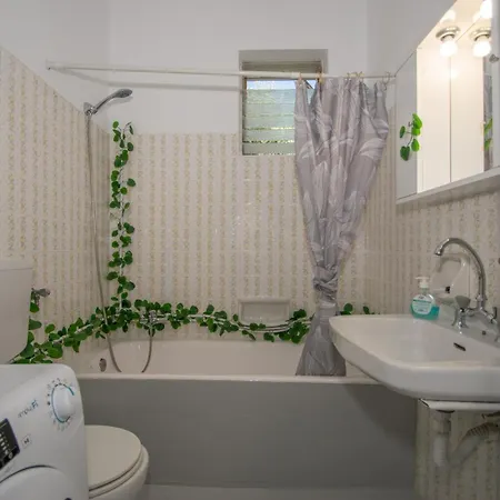 Villa Hidden Sea Crest By 