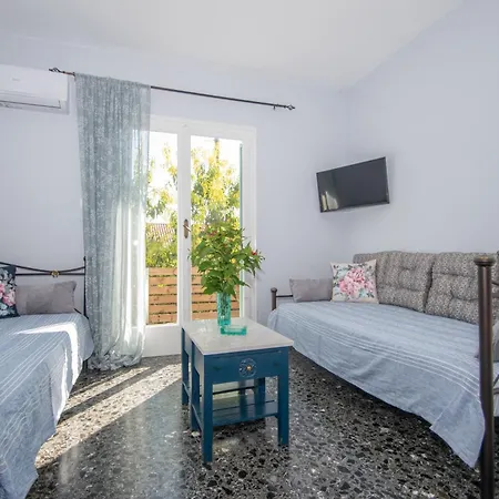 Villa Hidden Sea Crest By 